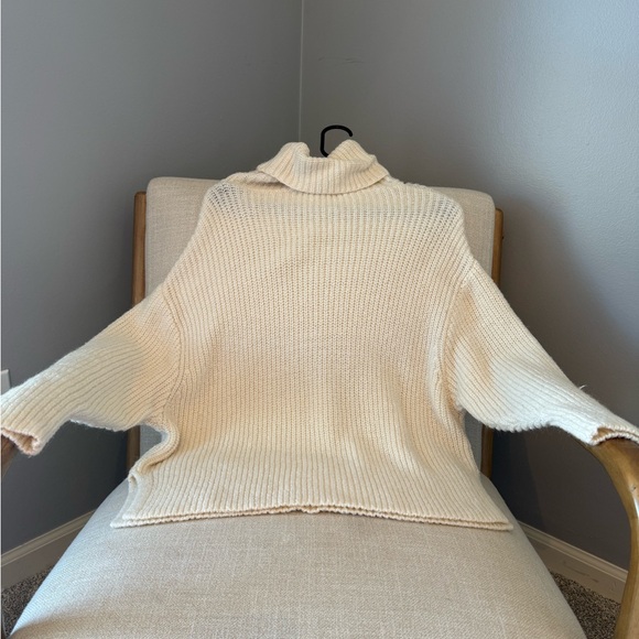 Zara Cream Turtleneck Sweater - Picture 5 of 6